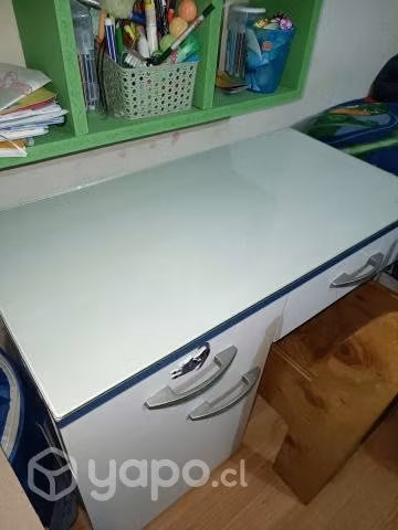 Escritorio de niño