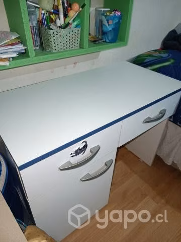 Escritorio de niño