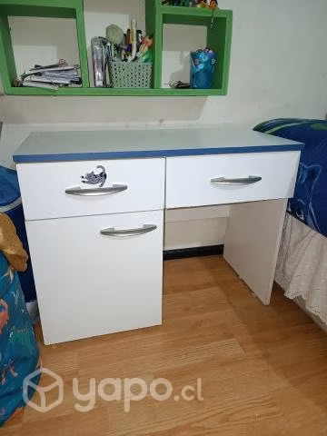 Escritorio de niño