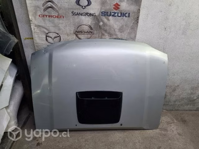 Capot nissan terrano con toma 07-15