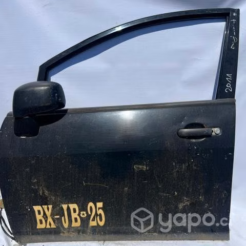 Puerta delantera Izquierda Nissan Tiida 2011