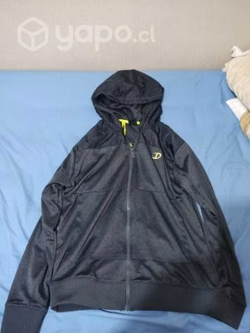 Surtido de ropa usada buen estado
