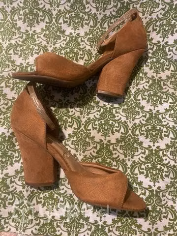 Bella sandalia - Imagen 2