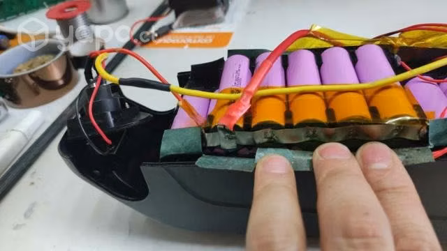 Área reparación: batetias electricas litio