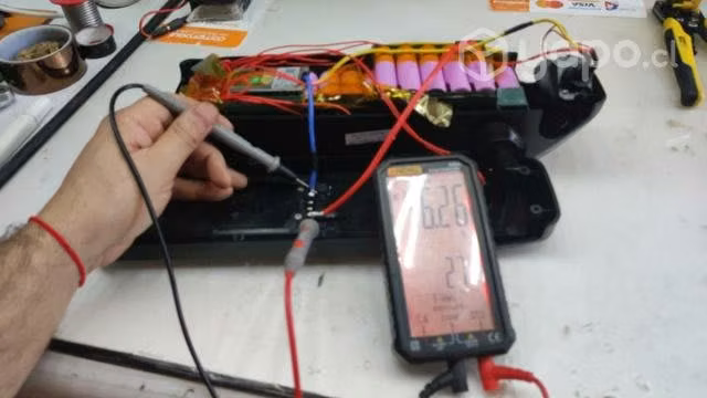 Área reparación: batetias electricas litio