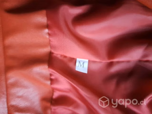Chaqueta cuerina roja