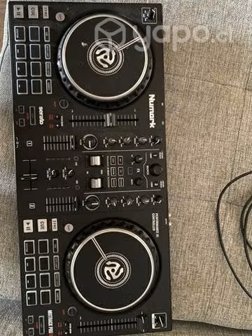 Numark Mixtrack Pro FX