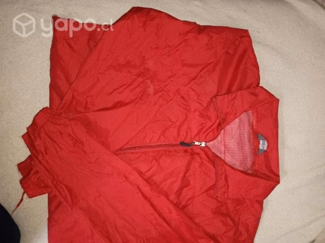 Corta vientos rojo