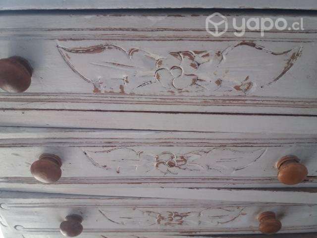 Comoda antigua de madera con tres cajones - Imagen 3