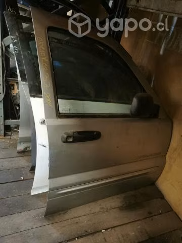 Puerta delantera RH Jeep cherokee 3.7 2006 0