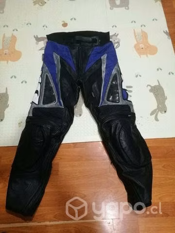 Pantalón moto cuero