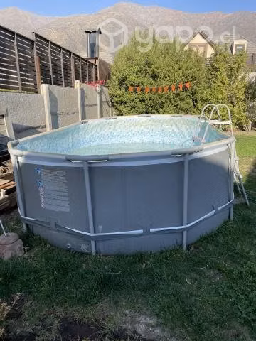 Piscina betsway + escalera