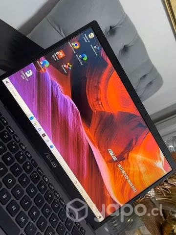 Notebook Asus como nuevo