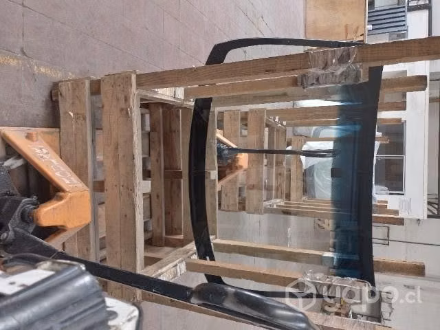 Instalación y venta de vidrios de vehículos de to.