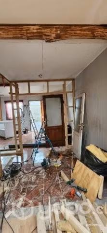 Se construyen todo tipo de casas,restaurantes