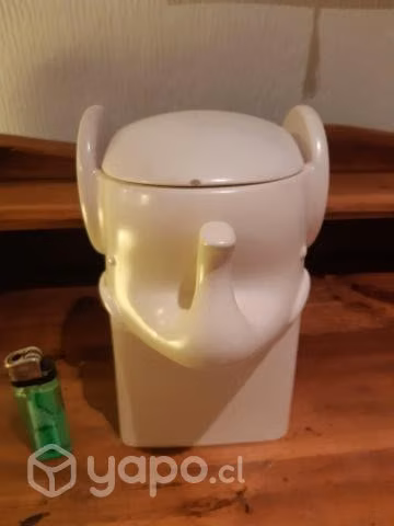 Contenedor de cerámica de elefante