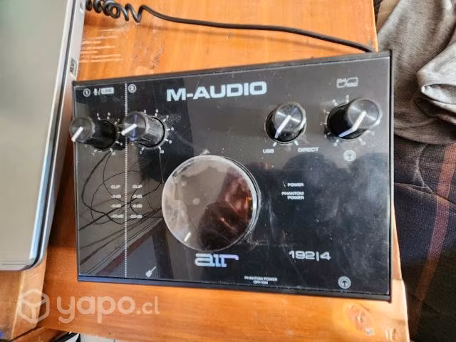 Interfaz M-Audio 192-4 + Microfono Nova Black