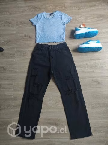 Conjunto polera + jeans + zapatillas TODO NUEVO