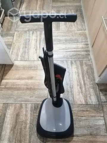 Enceradora sindelen casi nueva.