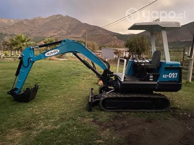 Arriendo mini excavadora de 2700 kg