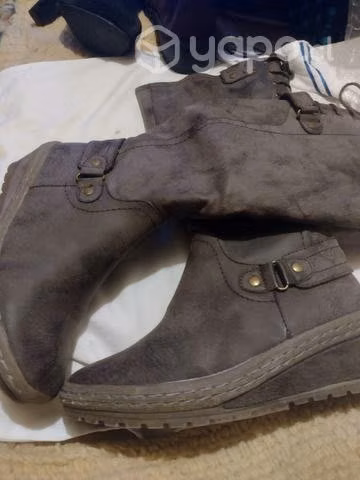 Botas nuevas