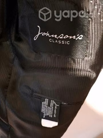 Terno como nuevo, zapatos, camisa, corbata