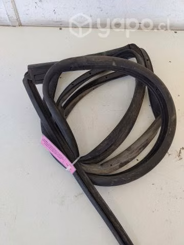 Goma Contorno Puerta Trasera Derecha (FES009) Ford
