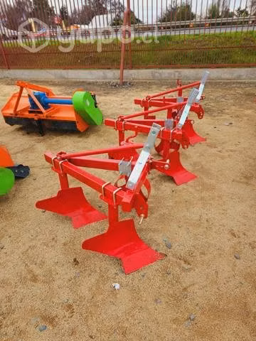 Herramientas agrícolas nuevas