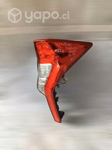 Foco trasero rh Mitsubishi Montero sport 2015-2019