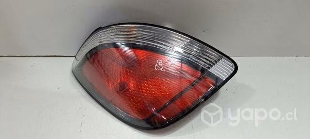 Foco trasero lh kia rio jb RAK1.1
