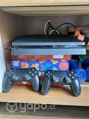 Playstation 4 + 2 controles - Imagen 2