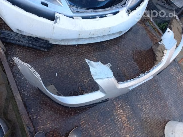 Parachoque Kia Rio JB (con molduras) ORIGINAL