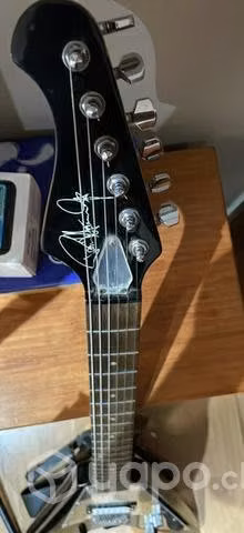 Guitarra signature guitarrista de kiss
