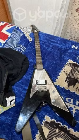 Guitarra signature guitarrista de kiss
