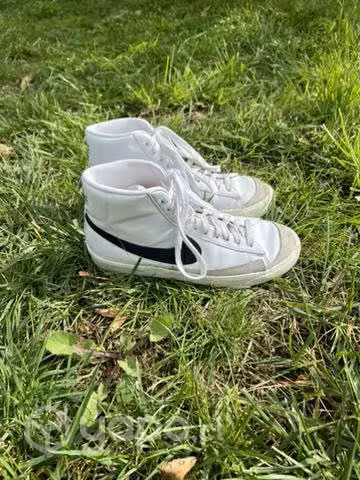 Nike blazer