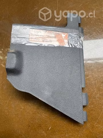 Tapa fusible tablero Ford F150 2018