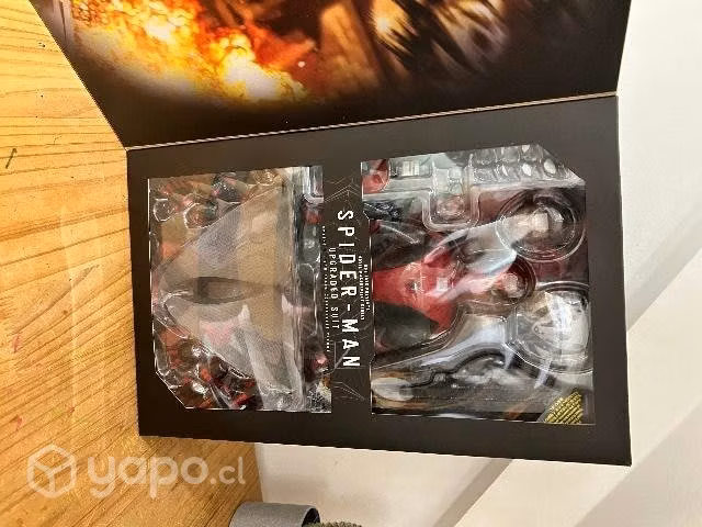 Spider-Man (Upgraded Suit) Hot toys - Imagen 3