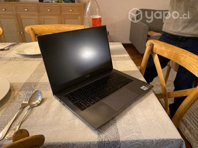 Huawei Matebook D14 core i5 /8 GB /512GB ssd 14fhd