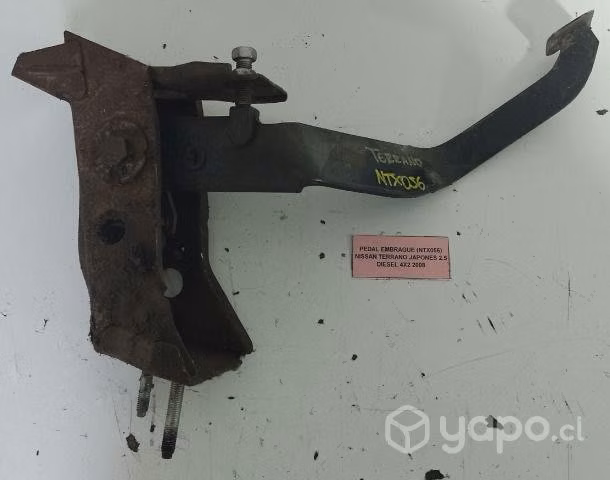Pedal Embrague (NTX056) Nissan Terrano Japones 2