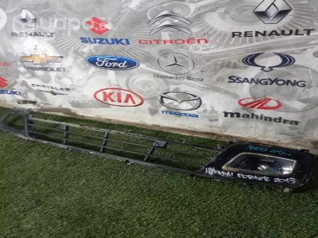 Rejilla hyundai porter 2013