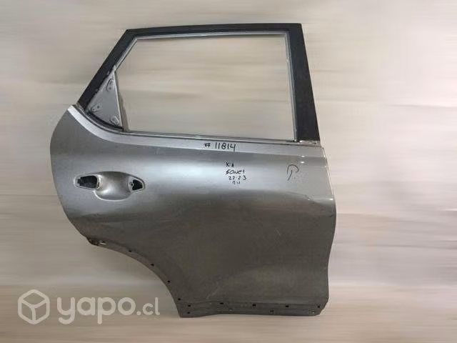 Puerta trasera RH Kia Sonet 2021 2023