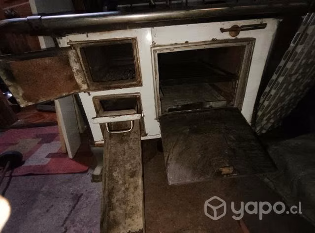 Cocina a leña, muy buen estado, con sus caños - Imagen 2
