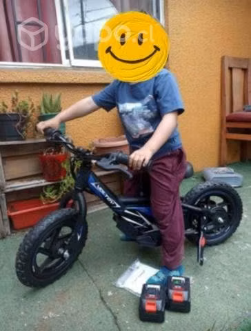 Bicicleta electrica de niño