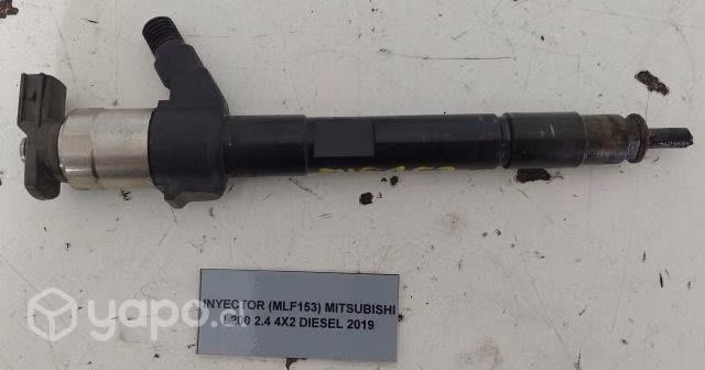 Inyector (MLF153) Mitsubishi L200 2.4 4x2 Diesel