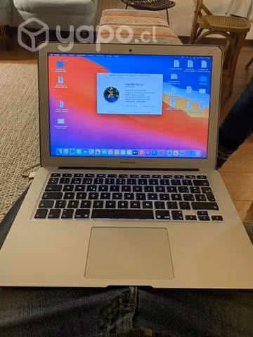Macbook Air 13-inch Early 2014 4GB Core i5 250.000