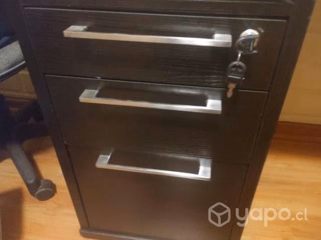 Escritorio y silla ergonomica - Imagen 6