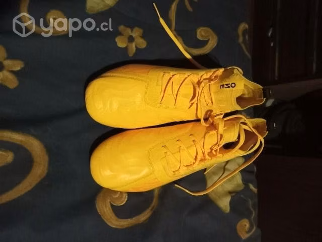 Zapatos de futbol pumas