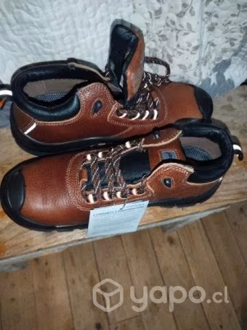 Lote de botas y bicicleta