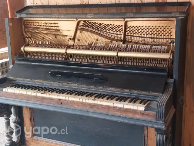 Piano antiguo