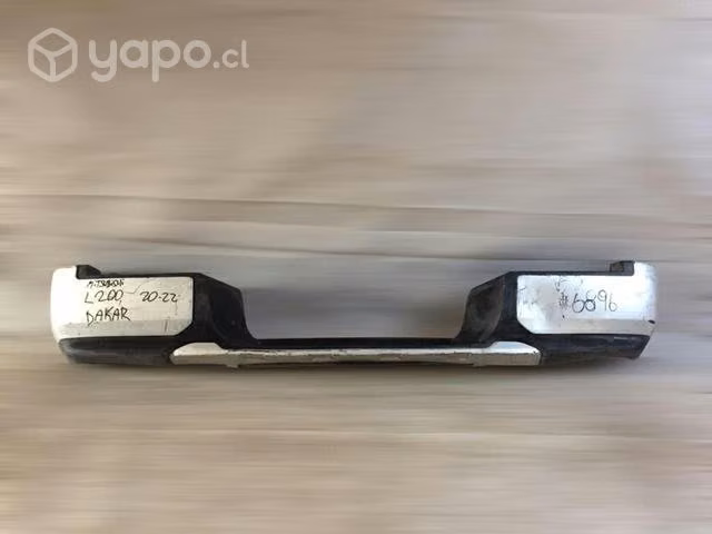 Parachoque Trasero Mitsubishi L200 Dakkar 2020